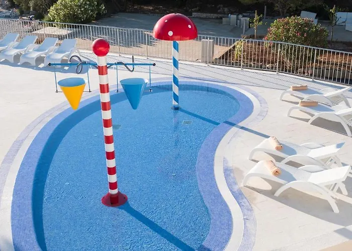 Hotel Aminess Vival Port9 Resort 4*