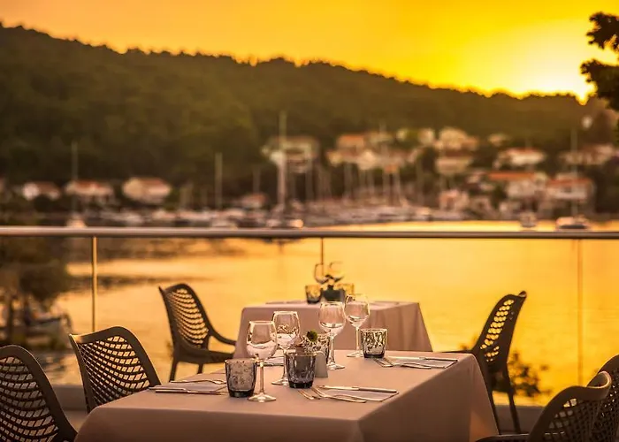 Aminess Vival Port9 Resort 4*