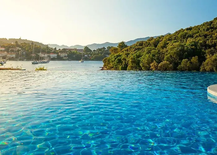 Aminess Vival Port9 Resort Hotel 4*
